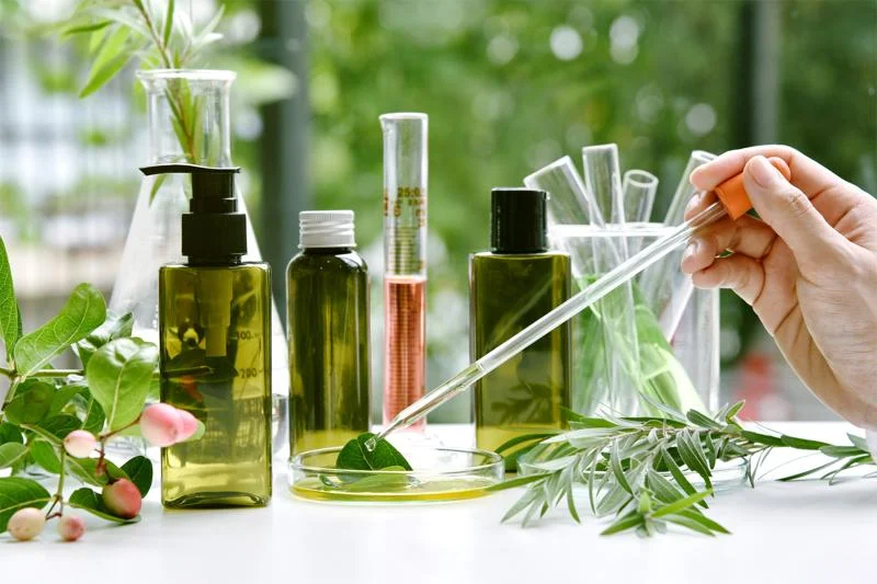 Production of raw materials for health industries by extraction from snail mucus