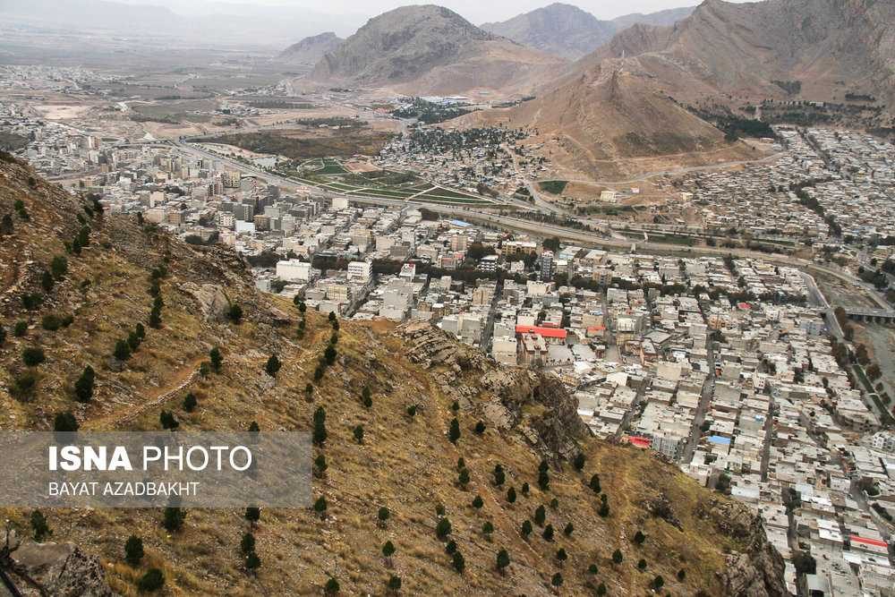 استاندار لرستان: سالانه ۱۰ میلیارد تومان صرف نگهداری مجموعه بام خرم‌آباد می‌شود