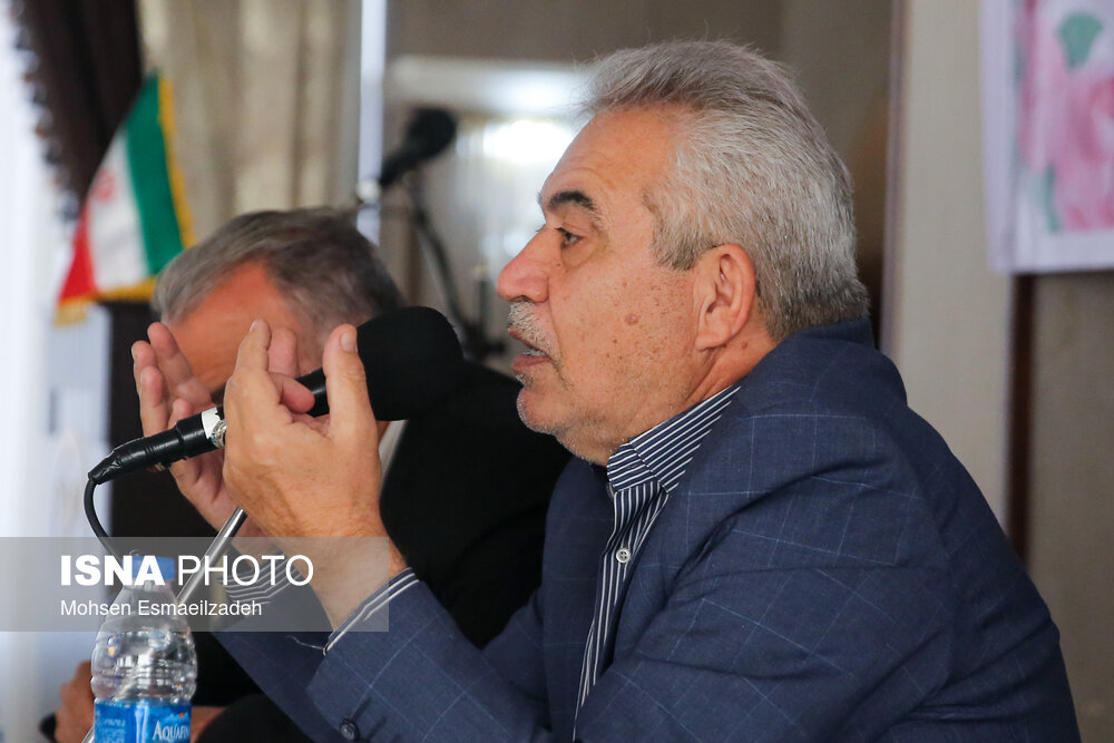 مسئولین به فریاد کارگران برسند