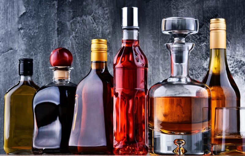 افزایش خطر مسمومیت با مشروبات دست ساز؛ متانول جان مردم را تهدید می‌ کند